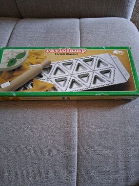 raviolamp Tortelli Classici Pasta Ravioli Maker - New In Box, Opened